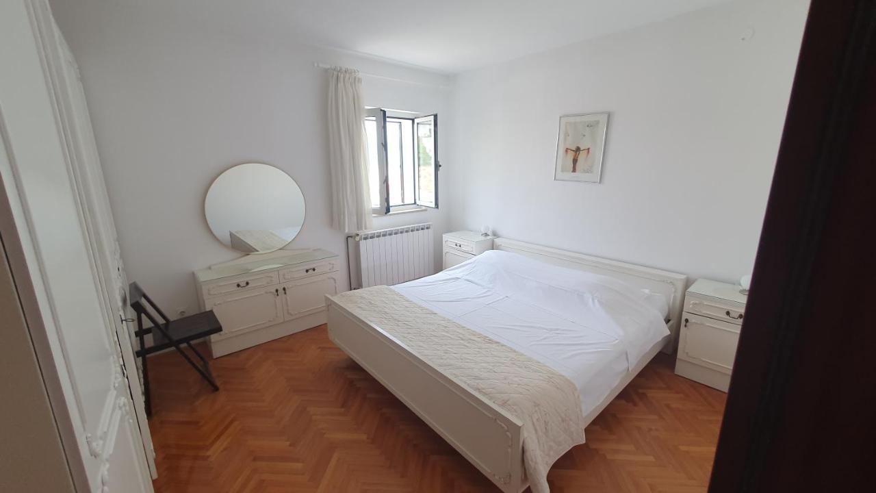 Apartment Fabijanic Pag Town Exterior photo